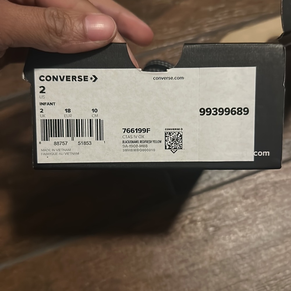 Converse - Picture 5 of 5
